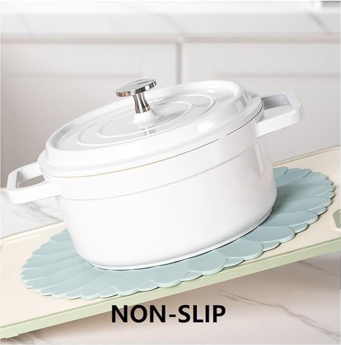 Heat-Resistant Silicone Trivet Mats, Non-Slip Hot Plate Holder for Kitchen Countertops & Dining Table, Reusable Pot Holder Pad with Secure Grip, Dishwasher Safe (Green, Diameter: 18cm/7.09")