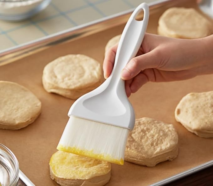 Soro Essentials- 3” Flat Nylon Pastry Basting Brush with Plastic Handle- Easy to Clean Pastry Brush Basting Brush Cooking Brush Oil and Sauce Food Brush for Baking Butter Brush Kitchen Utensil
