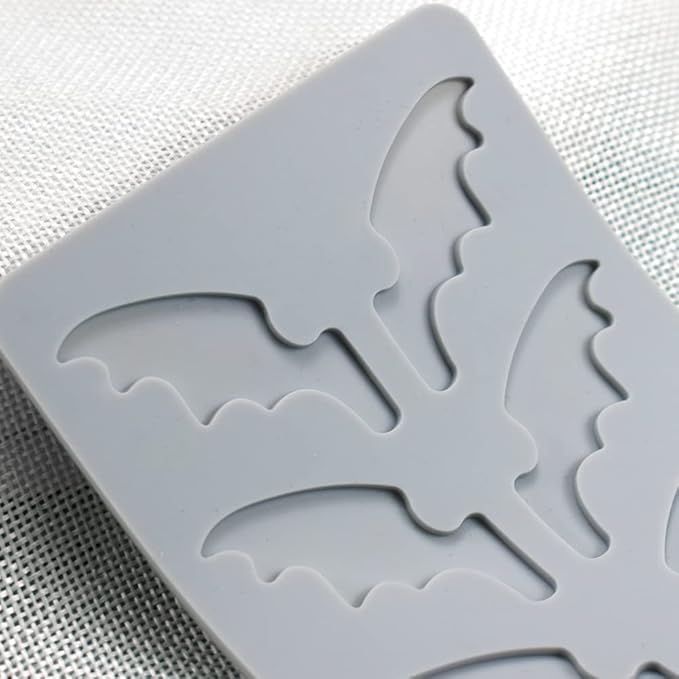 Silicone Molds 3D Hollow Leaf Chocolate Molds Honeycomb Bee Candy Mold Flower Pattern Fondant Mold Cake Topper Sugar Craft Decoration (C_Bat_5.32 * 3.8 * 0.12inch)