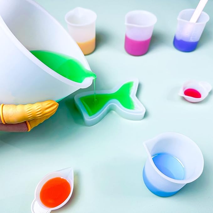 Silicone Measuring Cups Kit for Resin, Epoxy Supplies Set with 600ml, 250ml & 100ml Silicone Cups, Reusable Resin Supplies Cups with Silicone Mat, Stir Sticks, Mixing Cups for Molds Arts, Crafts