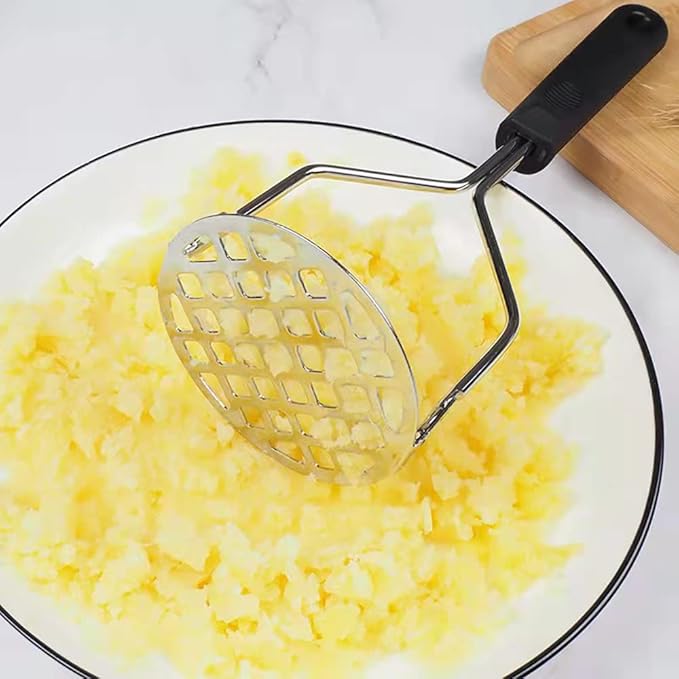 Potato masher with non-slip handle, stainless steel masher masher kitchen tool for potatoes, sweet potatoes, beans, vegetables, fruits, baby food, avocados and more