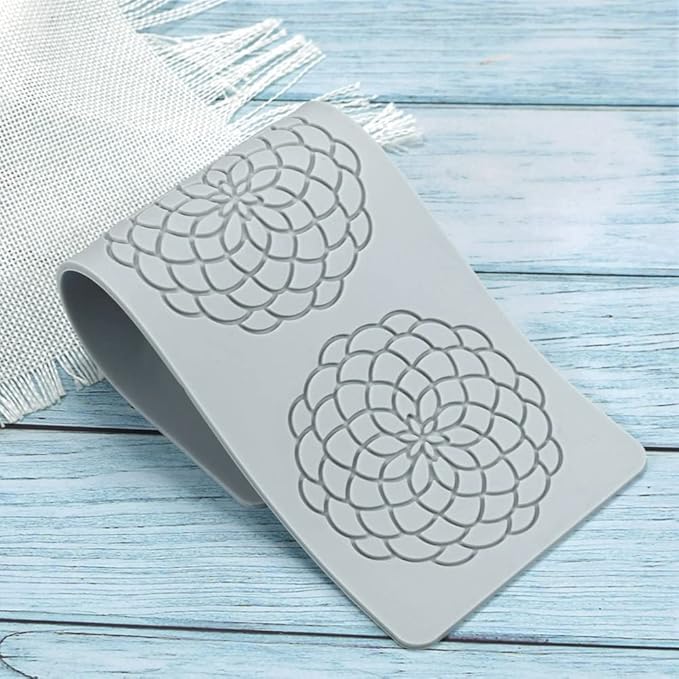 Silicone Molds 3D Hollow Leaf Chocolate Molds Honeycomb Bee Candy Mold Flower Pattern Fondant Mold Cake Topper Sugar Craft Decoration (Q_Flower_10.04 * 3.6 * 0.08inch)