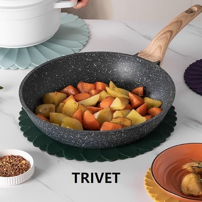 Heat-Resistant Silicone Trivet Mats, Non-Slip Hot Plate Holder for Kitchen Countertops & Dining Table, Reusable Pot Holder Pad with Secure Grip, Dishwasher Safe (Green, Diameter: 18cm/7.09")