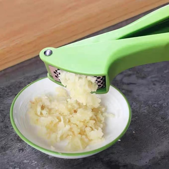 Garlic Press Dicer Wheel, Plastic Garlic Masher, Simple Household Manual Kitchen Tool with Garlic Press Box (rectangle)