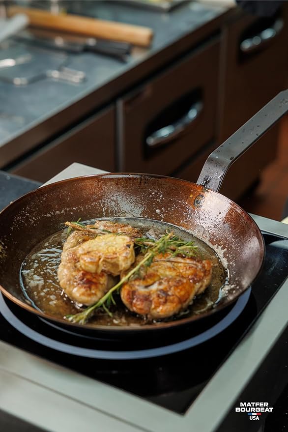 Matfer Bourgeat Black Carbon Steel Frying Pan, 8 1/2"