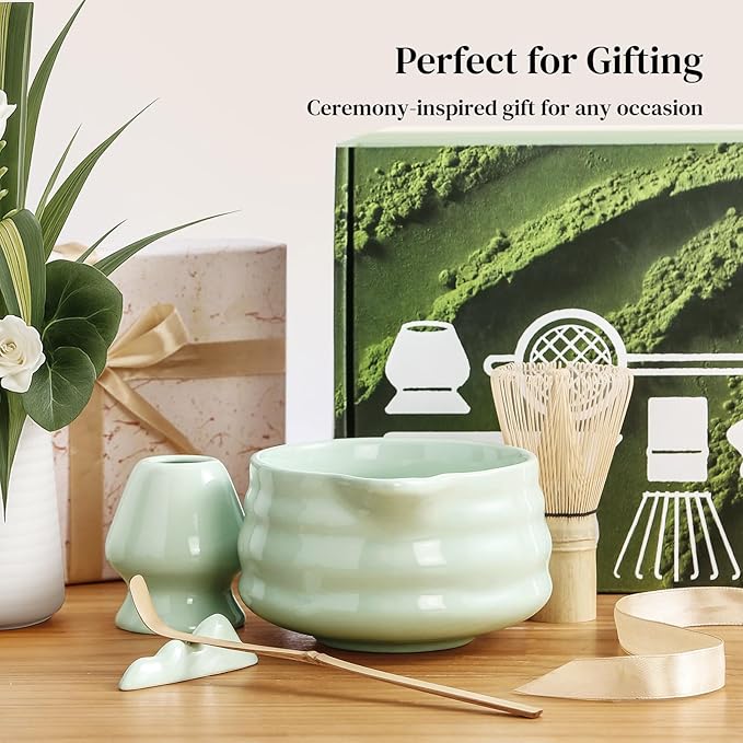 DOWAN Matcha Whisk Set, 7 Pcs Matcha Set Includes Bowl with Spout, Whisk and Holder, Bamboo Scoop and Holder, Sifter and Tea Towel - 7 Pcs Matcha Kit Gift for Lovers Beginners, Christmas (Green)