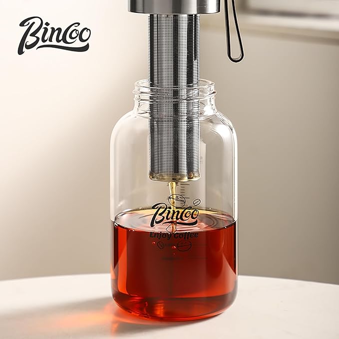 Glass Cold Brew Coffee Maker with Extended Fine Mesh Filter, Tea Infuser Bottle Iced Coffee Maker with Thick Borosilicate Glass (750ml/24oz)