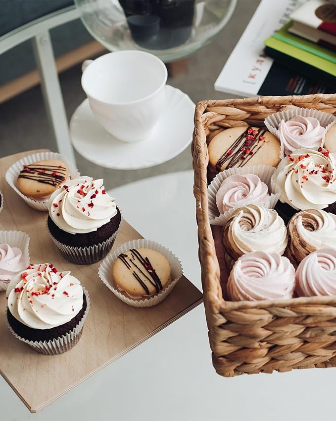 qiqee 1000pcs White Cupcake Liners Muffin Linner No Smell, Food Grade Baking Cups（Standard Size）