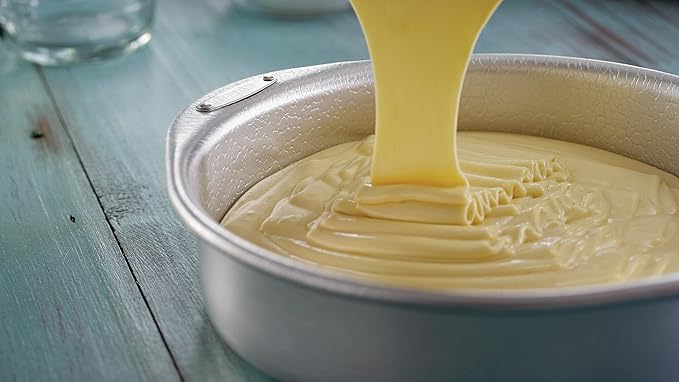 Doughmakers 9" Round Cake Commercial Grade Aluminum Bake Pan, Silver