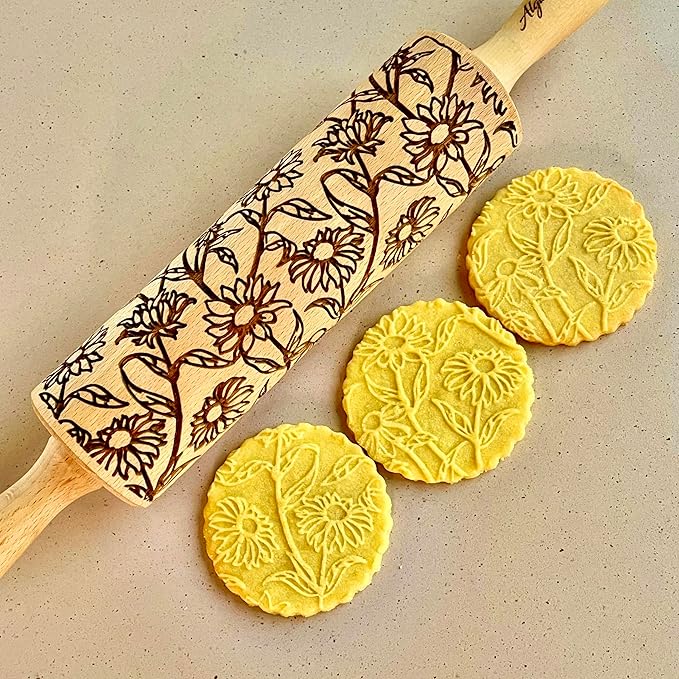 Embossing Rolling Pin GOLDEN DAISIES with Ornamental Bloom Pattern – Dough and Clay Roller for Embossed Cookies and Pottery - Cookie and Ceramic Stamp - Baking Gifts for Women by Algis Crafts
